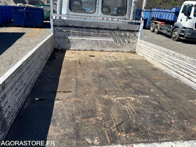 BENNE RENAULT B80 - 1995 - 125 800 KM - 덤프 밴 : 사진 3 BENNE RENAULT B80 - 1995 - 125 800 KM - 덤프 밴 : 사진 3