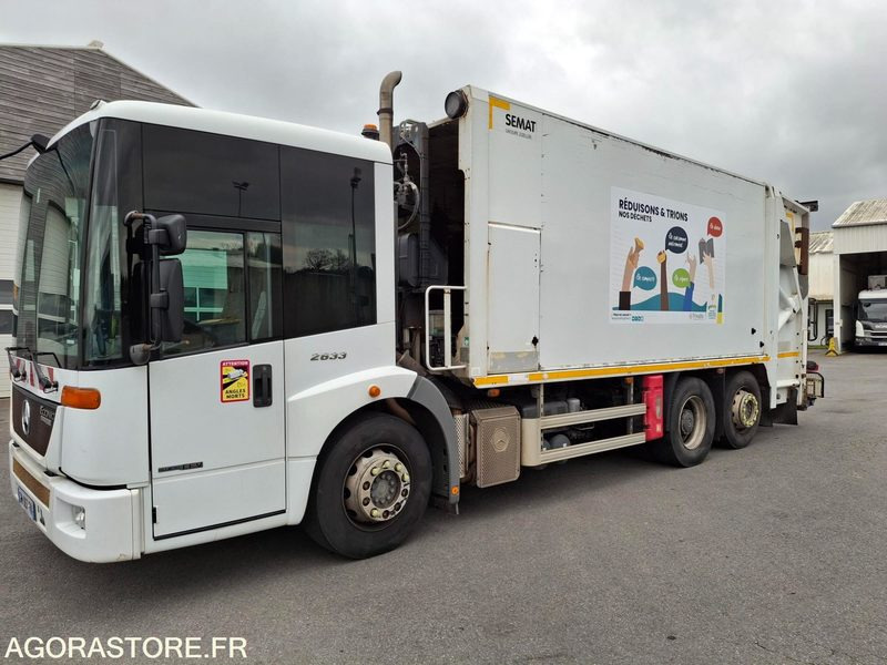 BOM Mercedes Econic 292045 kms 2013 - 쓰레기차 : 사진 3 BOM Mercedes Econic 292045 kms 2013 - 쓰레기차 : 사진 3