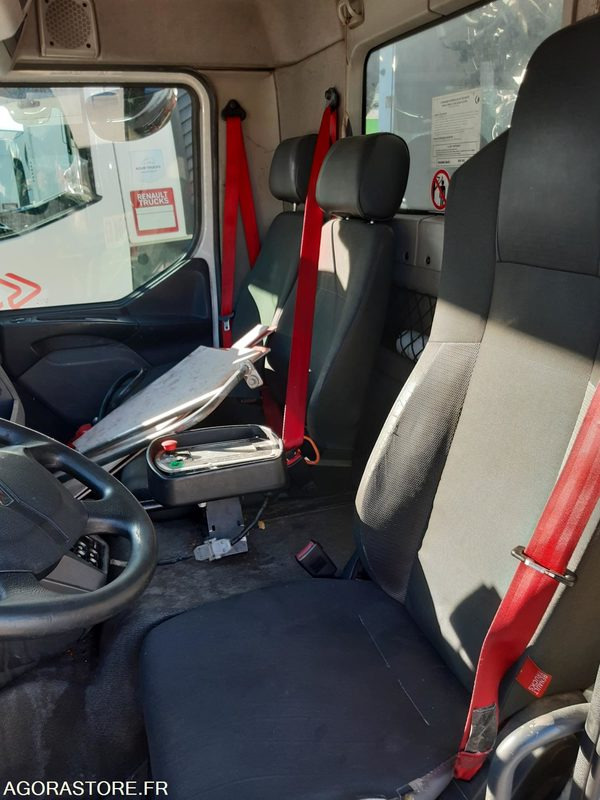 BOM RENAULT 19T - FARID 14M3 - R30958 - 257075 KMS - 쓰레기차 : 사진 4 BOM RENAULT 19T - FARID 14M3 - R30958 - 257075 KMS - 쓰레기차 : 사진 4