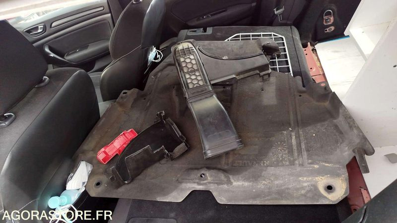 BREAK Renault Mégane - 2019 - FK785LQ - 스테이션 왜건 : 사진 4 BREAK Renault Mégane - 2019 - FK785LQ - 스테이션 왜건 : 사진 4