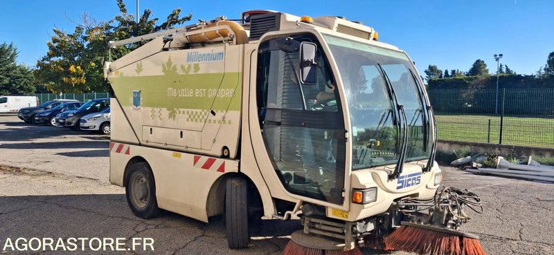 Balayeuse Euroclean Sicas modèle Millennium " New Generation" - 거리 청소 차량 : 사진 1 Balayeuse Euroclean Sicas modèle Millennium " New Generation" - 거리 청소 차량 : 사진 1
