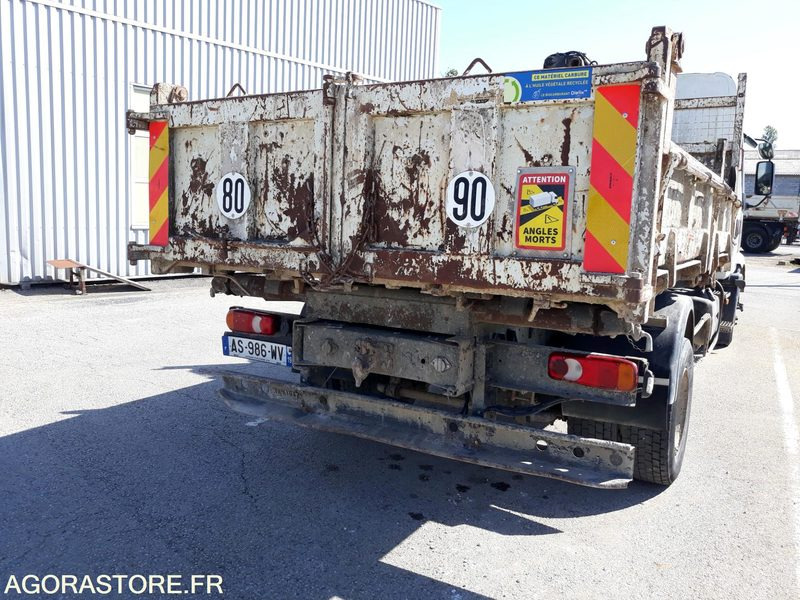 CAMION BI-BENNE + GRUE - PL RENAULT MILDIUM 180 DCI Db - 2003 / 263 610 KM - 트럭 : 사진 4 CAMION BI-BENNE + GRUE - PL RENAULT MILDIUM 180 DCI Db - 2003 / 263 610 KM - 트럭 : 사진 4