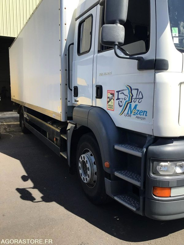 CAMION PORTEUR - 트럭 : 사진 2 CAMION PORTEUR - 트럭 : 사진 2