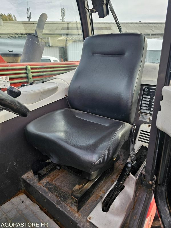 CHARIOT ELECATEUR MANITOU MT732 - 2004 - 5207H - 디젤 지게차 : 사진 5 CHARIOT ELECATEUR MANITOU MT732 - 2004 - 5207H - 디젤 지게차 : 사진 5