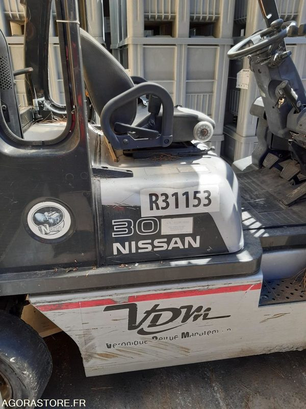 CHARIOT ELEVATEUR NISSAN FOURCHES ROTATIVE HS (R31153) GAZ - LPG 지게차 : 사진 3 CHARIOT ELEVATEUR NISSAN FOURCHES ROTATIVE HS (R31153) GAZ - LPG 지게차 : 사진 3