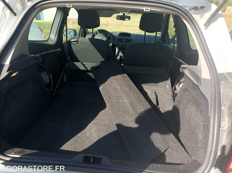 CLIO III 2010 2 places - 차량 : 사진 4 CLIO III 2010 2 places - 차량 : 사진 4