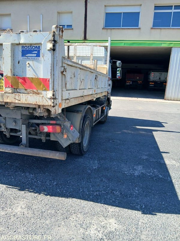 Camion Renault 150 - 2000 - 480392kms - 덤프트럭 : 사진 2 Camion Renault 150 - 2000 - 480392kms - 덤프트럭 : 사진 2