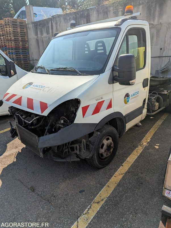 Camion plateau IVECO 35C15 - 덤프 밴 : 사진 1 Camion plateau IVECO 35C15 - 덤프 밴 : 사진 1