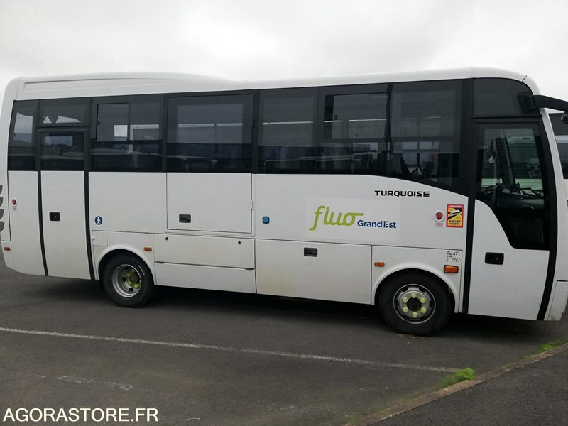 Car Isuzu Turquoise - 2017 - 110 000 km - 스쿨버스 : 사진 1 Car Isuzu Turquoise - 2017 - 110 000 km - 스쿨버스 : 사진 1