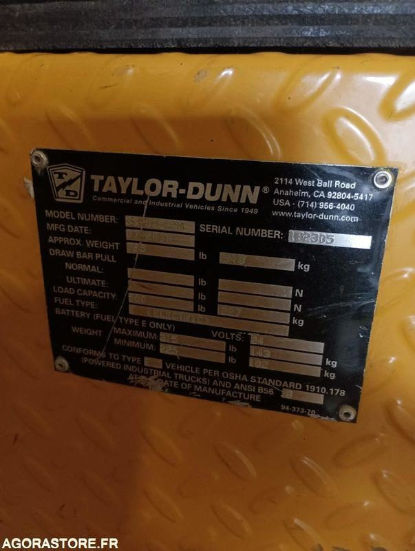 Chariot électrique TAYLOR DUNN - Bon état - 2010 - 견인 트랙터 : 사진 4 Chariot électrique TAYLOR DUNN - Bon état - 2010 - 견인 트랙터 : 사진 4