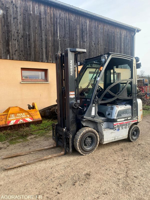 Chariot élévateur GAZ NISSAN 1.8T - LPG 지게차 : 사진 1 Chariot élévateur GAZ NISSAN 1.8T - LPG 지게차 : 사진 1