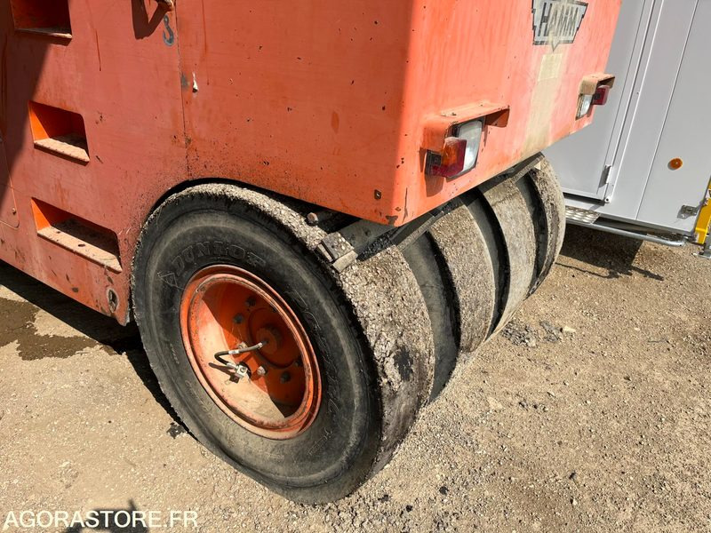 Compacteur à pneu type P3 HAMM - 롤러 : 사진 5 Compacteur à pneu type P3 HAMM - 롤러 : 사진 5
