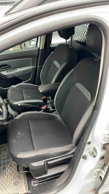 DACIA DUSTER - 2018 - 195014KM - FC-284-VQ - SUV : 사진 5 DACIA DUSTER - 2018 - 195014KM - FC-284-VQ - SUV : 사진 5