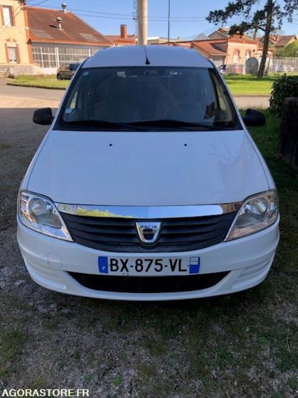 DACIA LOGAN - 차량 : 사진 2 DACIA LOGAN - 차량 : 사진 2