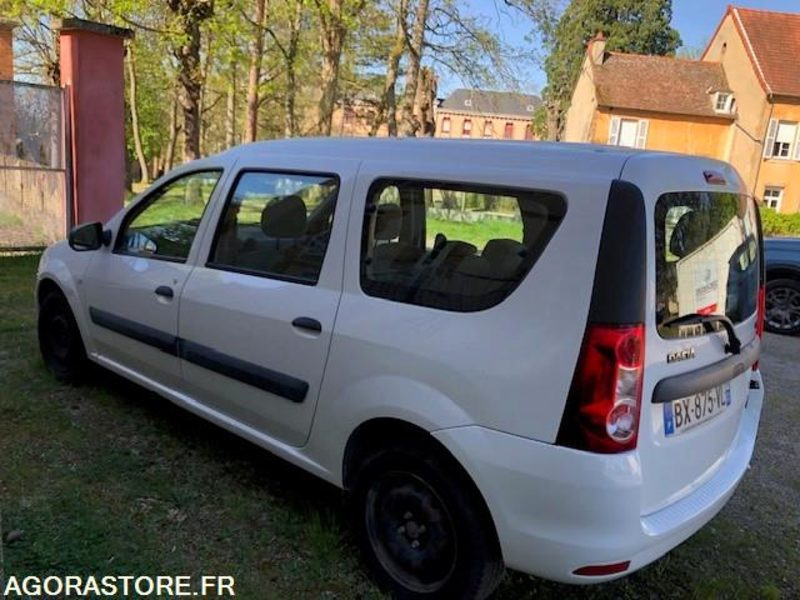 DACIA LOGAN - 차량 : 사진 1 DACIA LOGAN - 차량 : 사진 1