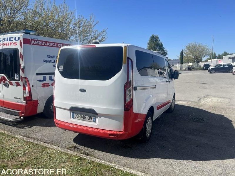 DQ-048-QV - Non Roulant - Pour pièces - FORD CUSTOM - VASP - 361 398 Kms - 구급차 : 사진 4 DQ-048-QV - Non Roulant - Pour pièces - FORD CUSTOM - VASP - 361 398 Kms - 구급차 : 사진 4