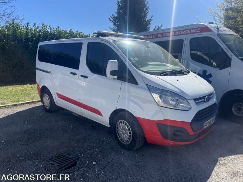 DQ-048-QV - Non Roulant - Pour pièces - FORD CUSTOM - VASP - 361 398 Kms - 구급차 : 사진 2 DQ-048-QV - Non Roulant - Pour pièces - FORD CUSTOM - VASP - 361 398 Kms - 구급차 : 사진 2