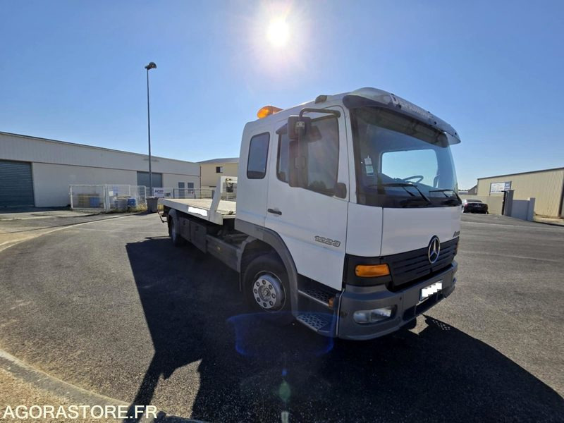 Dépanneuse Mercedes 1223 MOTEUR ECHANGE STANDARD 8O.000 - 트럭 : 사진 1 Dépanneuse Mercedes 1223 MOTEUR ECHANGE STANDARD 8O.000 - 트럭 : 사진 1