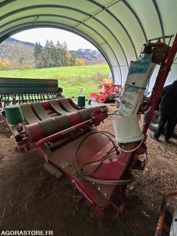 ENRUBANNEUSE PORTEE KVENERLAND 7710C - 2013 - 농업용 기계 : 사진 3 ENRUBANNEUSE PORTEE KVENERLAND 7710C - 2013 - 농업용 기계 : 사진 3