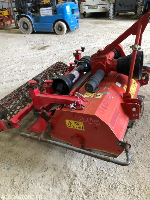 Enfouisseur de pierres DAIRON RD100NIV pour micro tracteur 22-35CV - 농업용 기계 : 사진 4 Enfouisseur de pierres DAIRON RD100NIV pour micro tracteur 22-35CV - 농업용 기계 : 사진 4