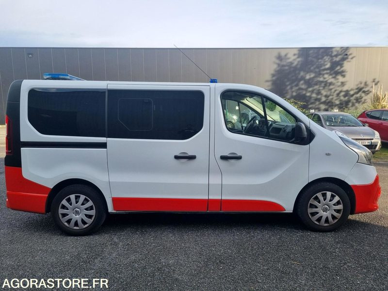 FD-362-KF - Non Roulant - RENAULT TRAFIC III - VASP - 195 000 Kms - 구급차 : 사진 1 FD-362-KF - Non Roulant - RENAULT TRAFIC III - VASP - 195 000 Kms - 구급차 : 사진 1