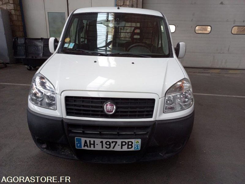FIAT DOBLO AH-197-PB - 소형 밴 : 사진 1 FIAT DOBLO AH-197-PB - 소형 밴 : 사진 1