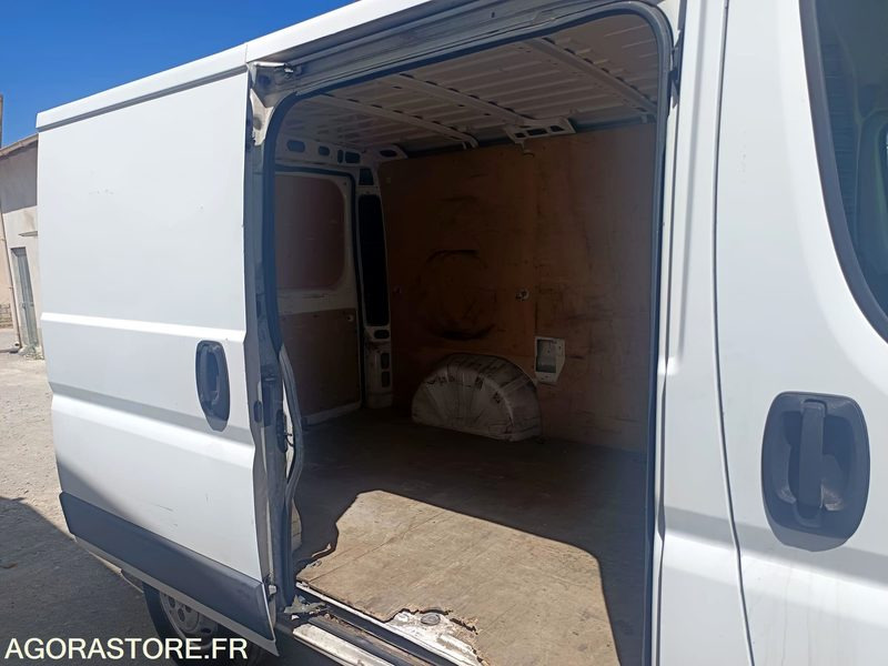 FIAT DUCATO 2.0 115CV - 2012 - 232100KMS - 패널 밴 : 사진 5 FIAT DUCATO 2.0 115CV - 2012 - 232100KMS - 패널 밴 : 사진 5