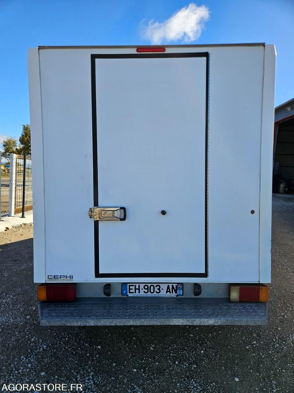 FIAT SCUDO 2.0 130 CAISSE FRIGORIFIQUE FRCX 3 PLACES - 냉동 밴 : 사진 5 FIAT SCUDO 2.0 130 CAISSE FRIGORIFIQUE FRCX 3 PLACES - 냉동 밴 : 사진 5