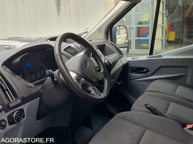 FORD TRANSIT AD BLUE 92178kms 2017 - 박스 밴 : 사진 5 FORD TRANSIT AD BLUE 92178kms 2017 - 박스 밴 : 사진 5