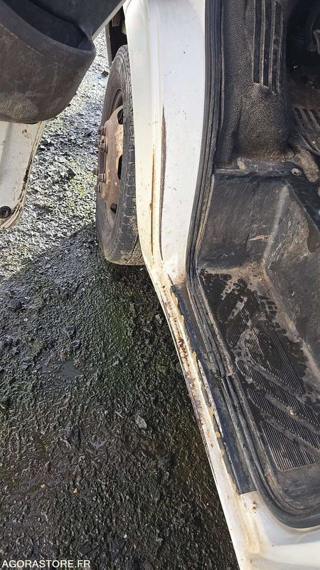 FORD TRANSIT BENNE - 2004 - 197373 KM - 4036-XJ-22 - 덤프 밴 : 사진 5 FORD TRANSIT BENNE - 2004 - 197373 KM - 4036-XJ-22 - 덤프 밴 : 사진 5