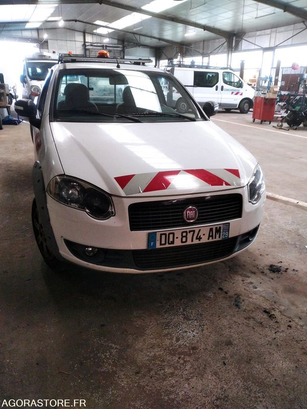 Fiat strada pick-up - 덤프 밴 : 사진 3 Fiat strada pick-up - 덤프 밴 : 사진 3