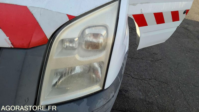 패널 밴 Ford Transit LS - 2008 - 102029kms -932AZP67 : 사진 8 패널 밴 Ford Transit LS - 2008 - 102029kms -932AZP67 : 사진 8