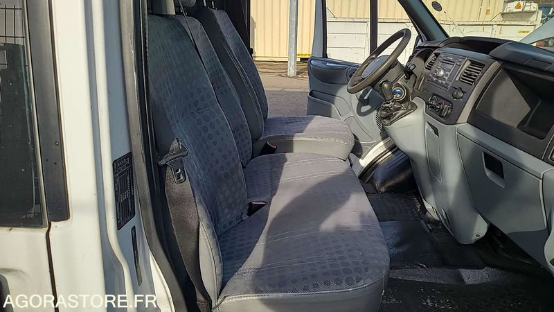 패널 밴 Ford Transit LS - 2008 - 102029kms -932AZP67 : 사진 9 패널 밴 Ford Transit LS - 2008 - 102029kms -932AZP67 : 사진 9