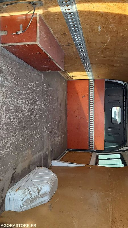 패널 밴 Ford Transit LS - 2008 - 102029kms -932AZP67 : 사진 11 패널 밴 Ford Transit LS - 2008 - 102029kms -932AZP67 : 사진 11