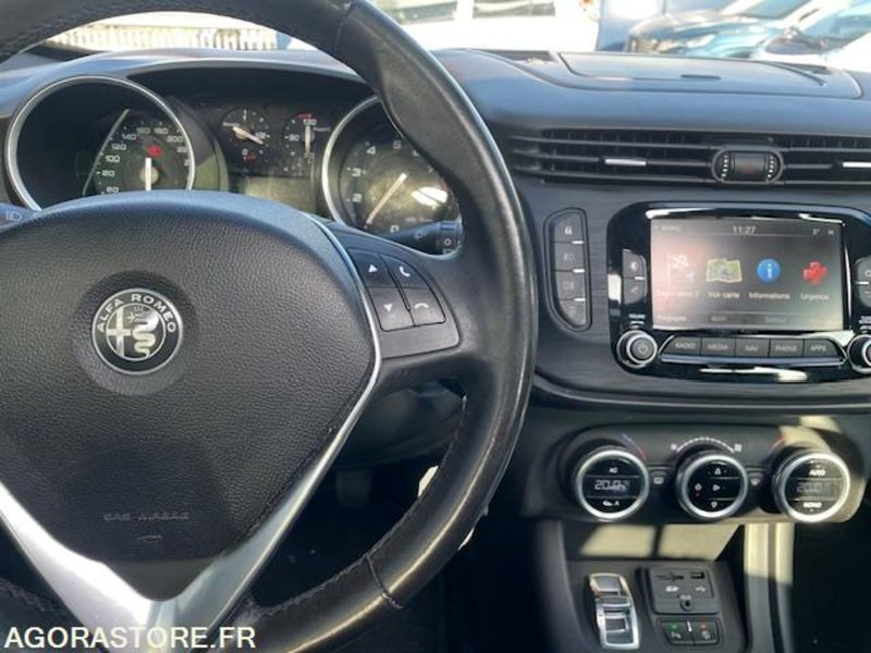 GIULIETTA LUSSO 1.4i TB 150cv S§S-12/2016-89360KM - 차량 : 사진 5 GIULIETTA LUSSO 1.4i TB 150cv S§S-12/2016-89360KM - 차량 : 사진 5