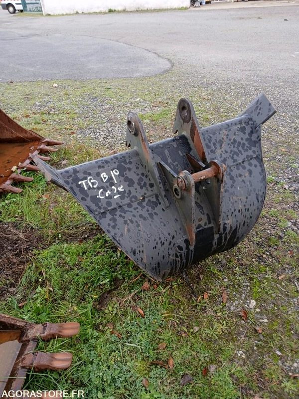Godet trapèze pour tratopelle CASE - 정원 장비 : 사진 1 Godet trapèze pour tratopelle CASE - 정원 장비 : 사진 1