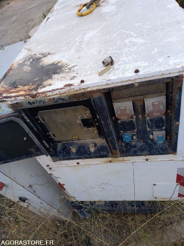 Groupe électrogène SDMO 60 kVA - 발전기 세트 : 사진 4 Groupe électrogène SDMO 60 kVA - 발전기 세트 : 사진 4