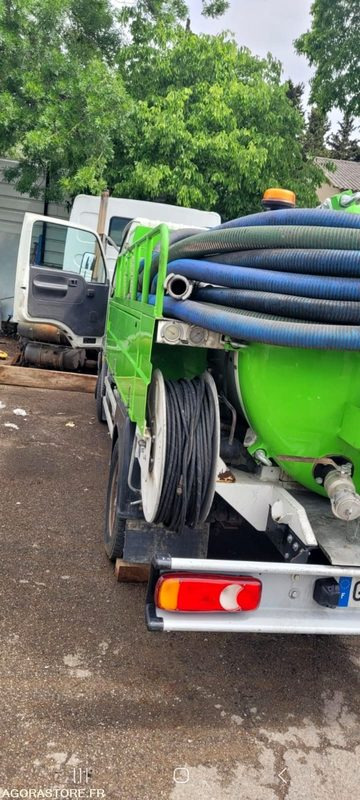 Hydrocureur Capstar 2005 270 000 km combiné - 진공 흡입 트럭 : 사진 4 Hydrocureur Capstar 2005 270 000 km combiné - 진공 흡입 트럭 : 사진 4