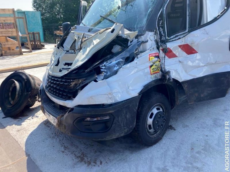 IVECO DAILY 50C18 NACELLE VERSALIFT - 밴 : 사진 5 IVECO DAILY 50C18 NACELLE VERSALIFT - 밴 : 사진 5