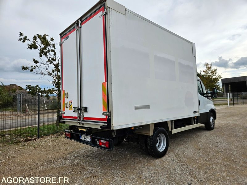 IVECO DAILY 72C21 PORTE VIANDE FRIGORIFIQUE - 2017 - 트럭 : 사진 2 IVECO DAILY 72C21 PORTE VIANDE FRIGORIFIQUE - 2017 - 트럭 : 사진 2