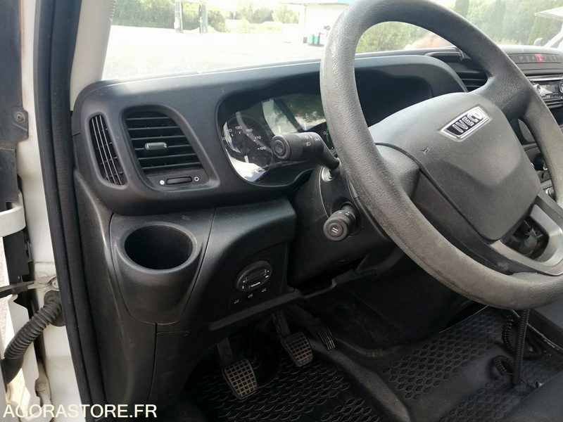Iveco Daily Line - 소형 버스, 승합차 : 사진 4 Iveco Daily Line - 소형 버스, 승합차 : 사진 4