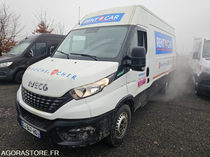 Iveco daily 35S14 - 2022 - 8815 Kms - 패널 밴 : 사진 1 Iveco daily 35S14 - 2022 - 8815 Kms - 패널 밴 : 사진 1