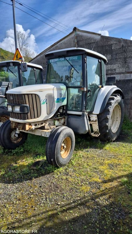 JHON DEERE M6220 - 2004 - 장궤형 트랙터 : 사진 1 JHON DEERE M6220 - 2004 - 장궤형 트랙터 : 사진 1