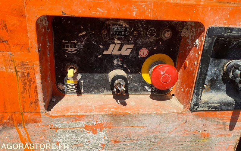 고가작업 플랫폼 JLG 2646 ES  NACELLE CISEAU ÉLECTRIQUE 10 M ÉTROIT : 사진 17