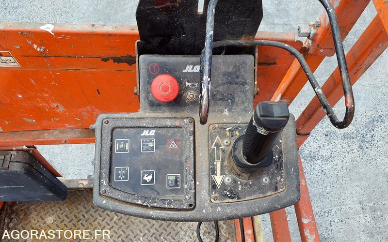 고가작업 플랫폼 JLG 2646 ES  NACELLE CISEAU ÉLECTRIQUE 10 M ÉTROIT : 사진 11