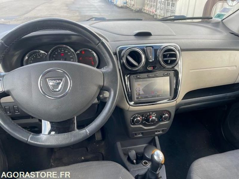 LODGY PRESTIGE 1.2 Tce 115cv. 09/2013. 161100 KM - 차량 : 사진 5 LODGY PRESTIGE 1.2 Tce 115cv. 09/2013. 161100 KM - 차량 : 사진 5