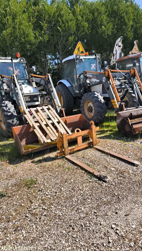 Lot Renault - Tracteur chargeur Renault ergos 105-god 0002- 2000 - 10958 et TR12 - 장궤형 트랙터 : 사진 2 Lot Renault - Tracteur chargeur Renault ergos 105-god 0002- 2000 - 10958 et TR12 - 장궤형 트랙터 : 사진 2