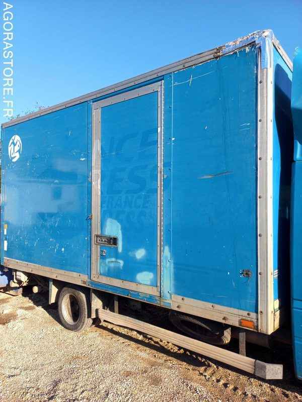 MERCEDES 411 SPRINTER - 패널 밴 : 사진 4 MERCEDES 411 SPRINTER - 패널 밴 : 사진 4