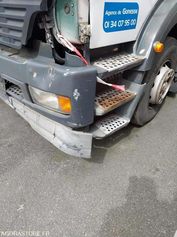 MERCEDES Actros HUWER 2004 (250 000Km) NON ROULANT EXPORT UNIQUEMENT - 진공 흡입 트럭 : 사진 2 MERCEDES Actros HUWER 2004 (250 000Km) NON ROULANT EXPORT UNIQUEMENT - 진공 흡입 트럭 : 사진 2