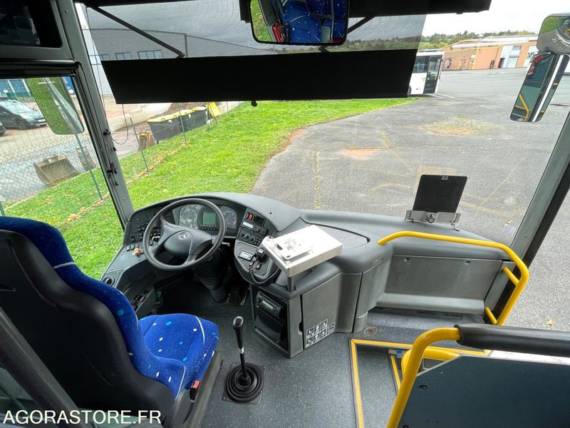 MERCEDES INTOURO N°095010 - 스쿨버스 : 사진 5 MERCEDES INTOURO N°095010 - 스쿨버스 : 사진 5